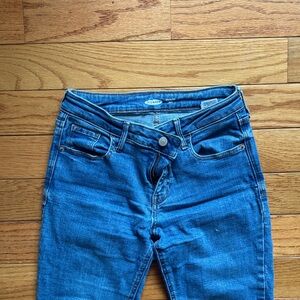 Old Navy Distressed Rockstar Super Skinny Ankle Jeans
